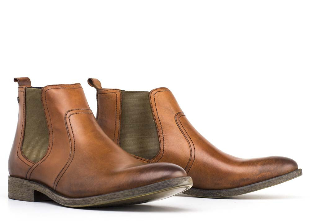 Base hot sale chelsea boots