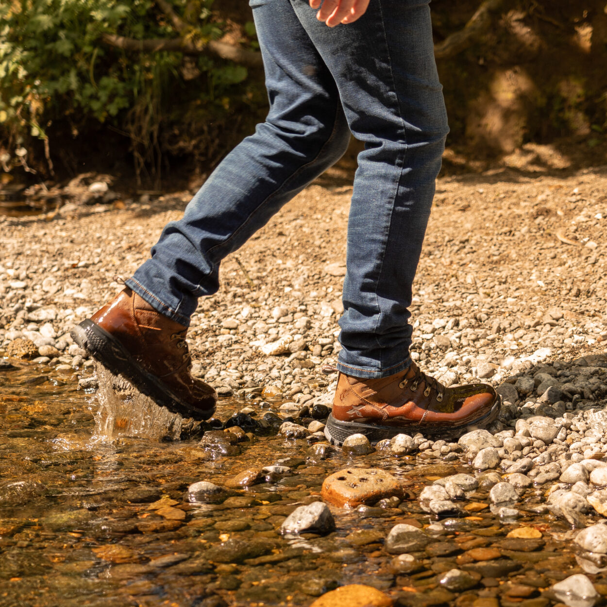 Mens waterproof 2025 walking boots